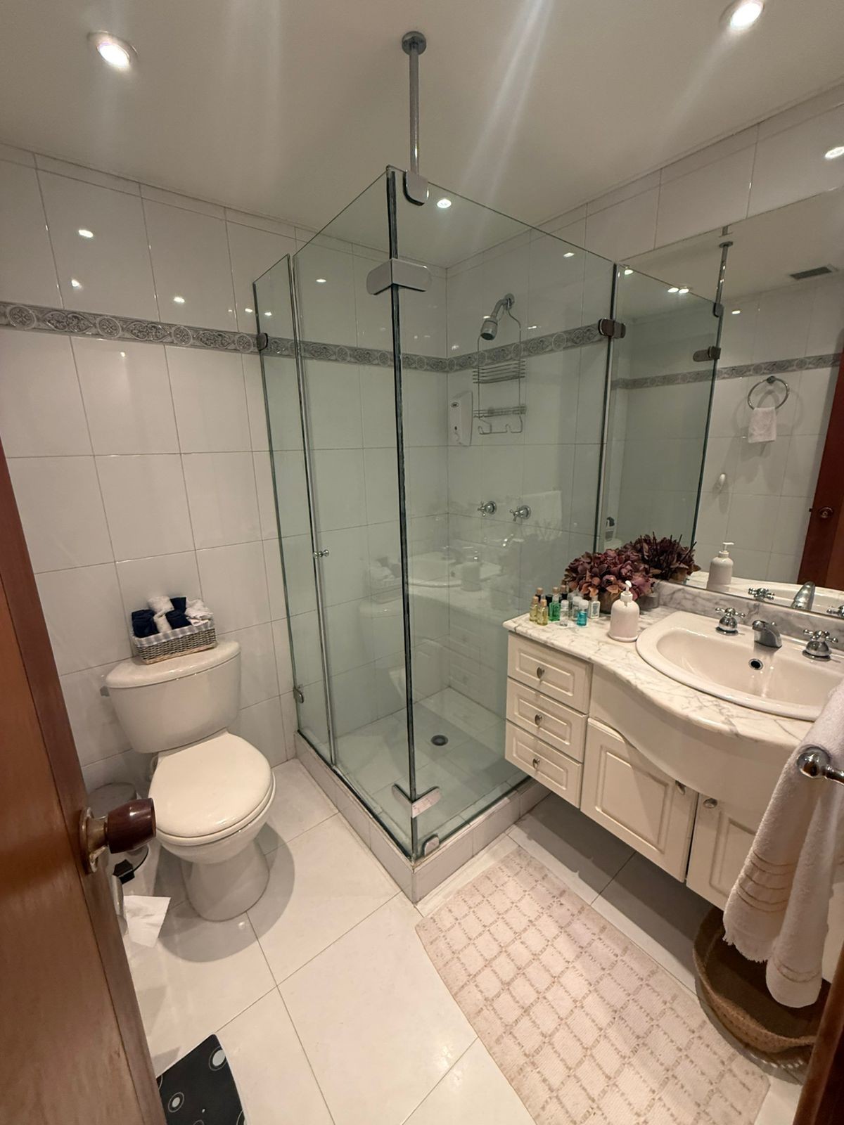 Apartamento en venta en Santa Barbara Central, Bogotá · foto 12 de 16