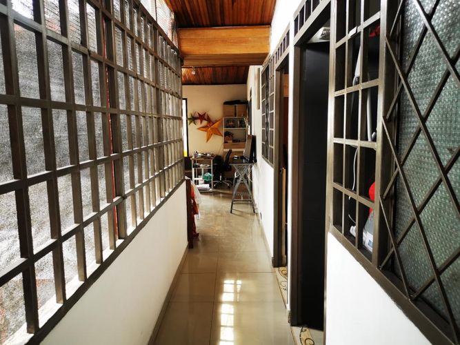 Casa de 11 alcobas en venta en La Francia, Ibagué, 381 m² · foto 8 de 14