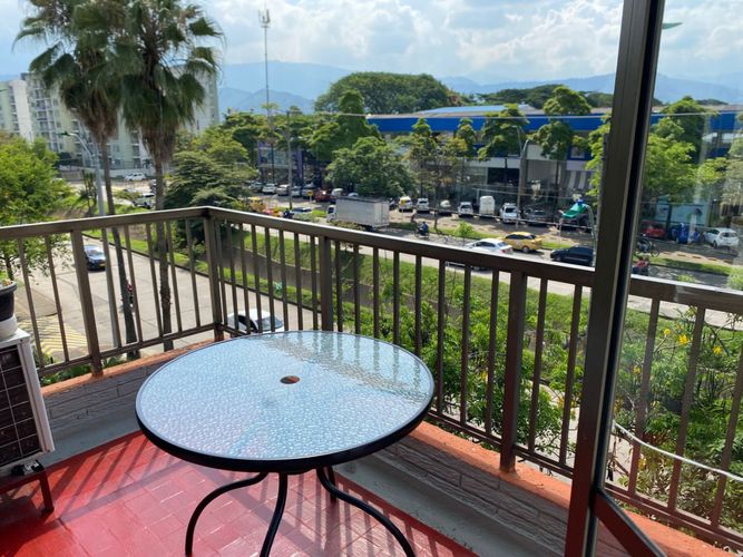 Apartamento de 4 alcobas en venta en Mayapan Las Vegas, Cali, 100 m² · foto 3 de 18