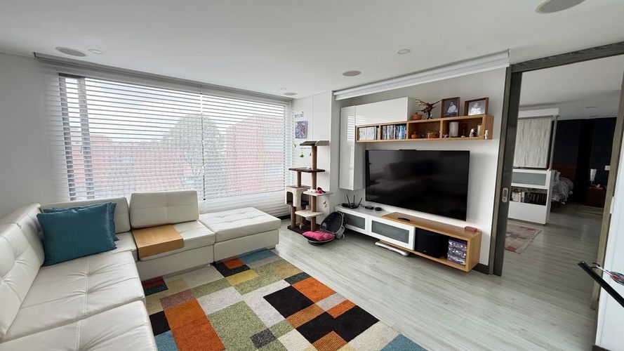 Apartamento de 3 alcobas en venta en Santa Barbara, Bogotá, 277 m² · foto 16 de 23