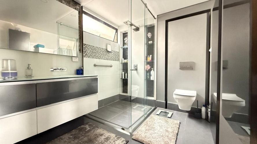 Apartamento de 3 alcobas en venta en Santa Barbara, Bogotá, 277 m² · foto 20 de 23
