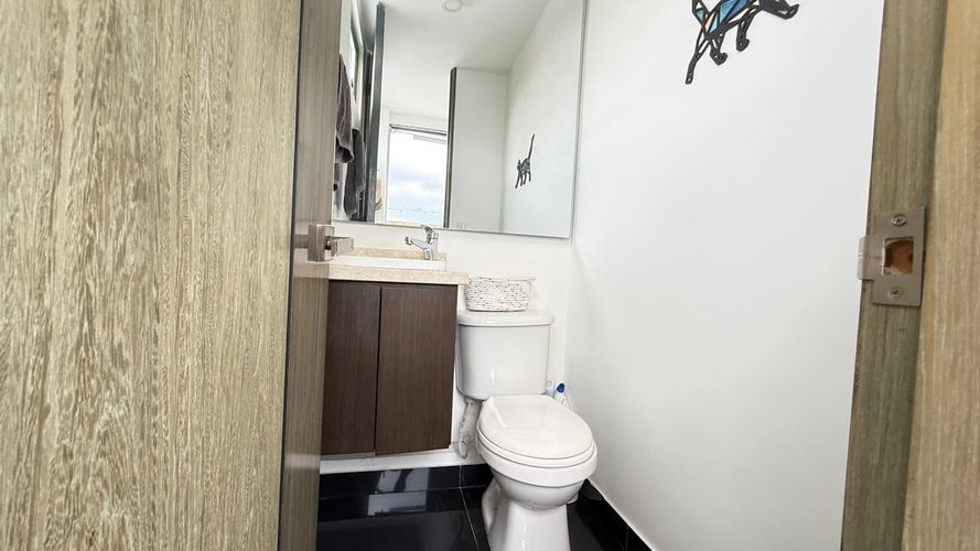 Apartamento de 3 alcobas en venta en Santa Barbara, Bogotá, 277 m² · foto 21 de 23