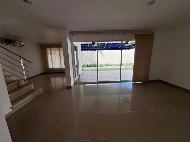 Casa de 4 alcobas en venta en Buenavista, Barranquilla, 212 m² · foto 2 de 19