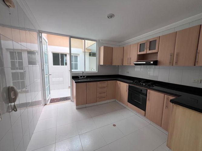 Casa de 4 alcobas en venta en Buenavista, Barranquilla, 212 m² · foto 7 de 19