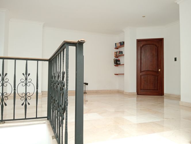 Casa de 5 alcobas en venta en Ciudad Jardin, Cali, 365 m² · foto 19 de 24