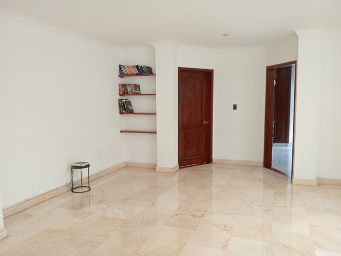 Casa de 5 alcobas en venta en Ciudad Jardin, Cali, 365 m² · foto 24 de 24
