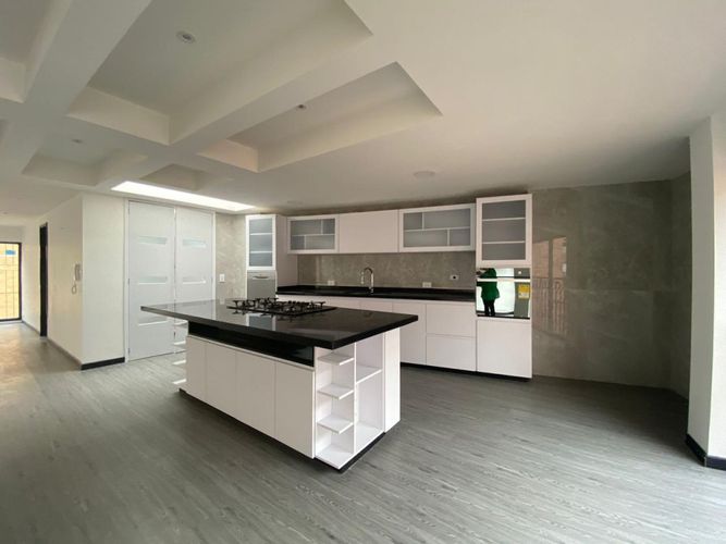 Apartamento en venta en Chapinero Alto, Bogotá · foto 2 de 10