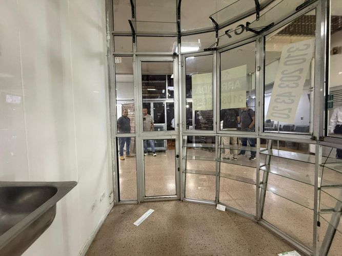 Local en arriendo en Centro Administrativo, Medellín, 5 m² · foto 8 de 8