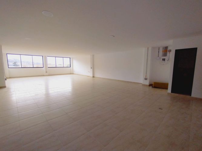Local en arriendo en San Isidro, Medellín, 200 m² · foto 5 de 9