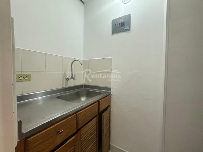 Oficina en arriendo en Milla De Oro, Medellín, 37 m² · foto 8 de 20