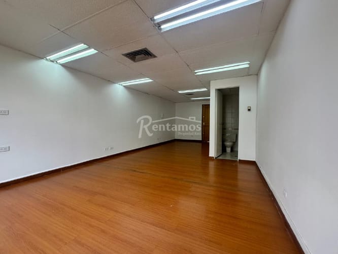 Oficina en arriendo en Milla De Oro, Medellín, 37 m² · foto 12 de 20