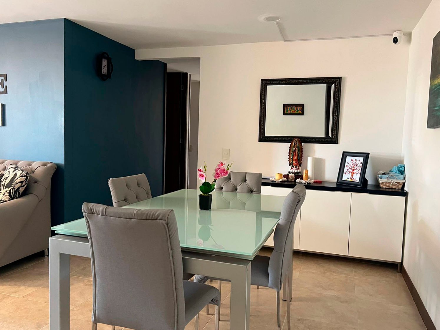 Apartamento en arriendo en Cumbres, Envigado · foto 3 de 16