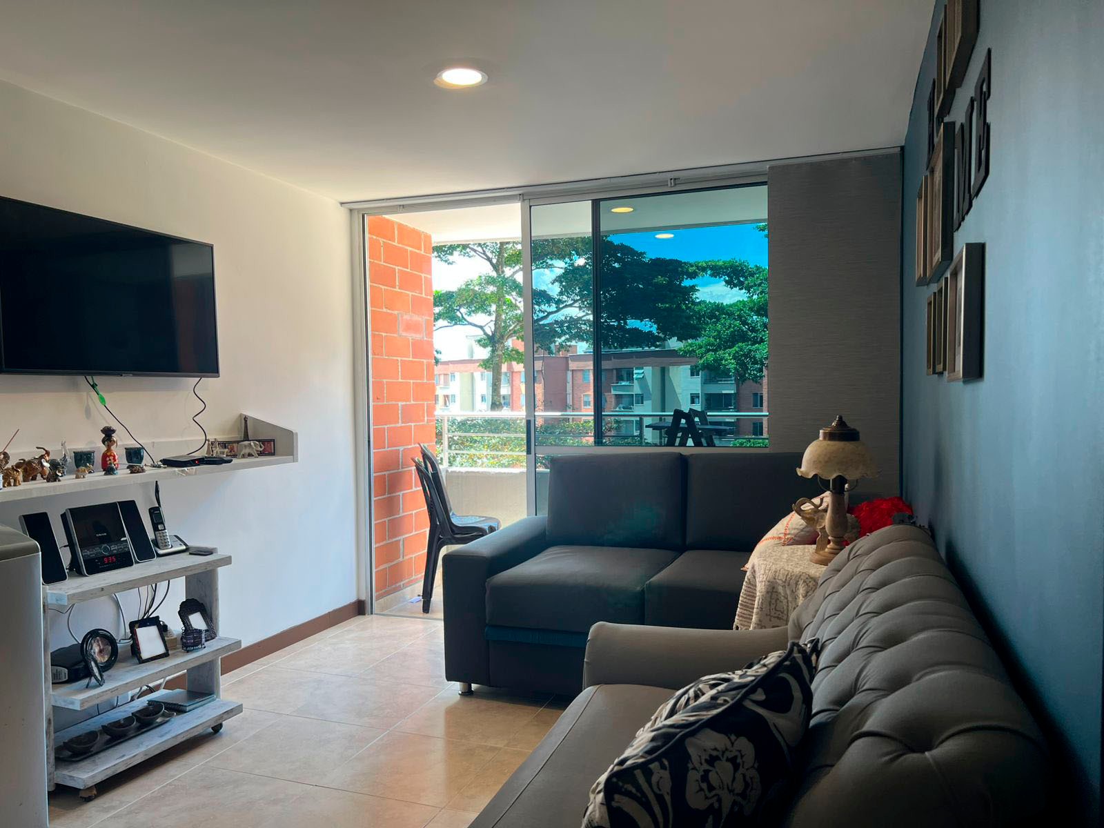 Apartamento en arriendo en Cumbres, Envigado · foto 4 de 16