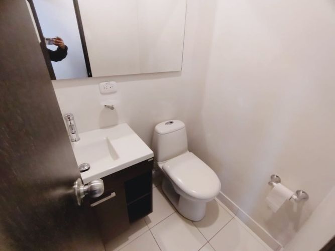 Oficina en arriendo en El Poblado, Medellín, 77 m² · foto 5 de 13