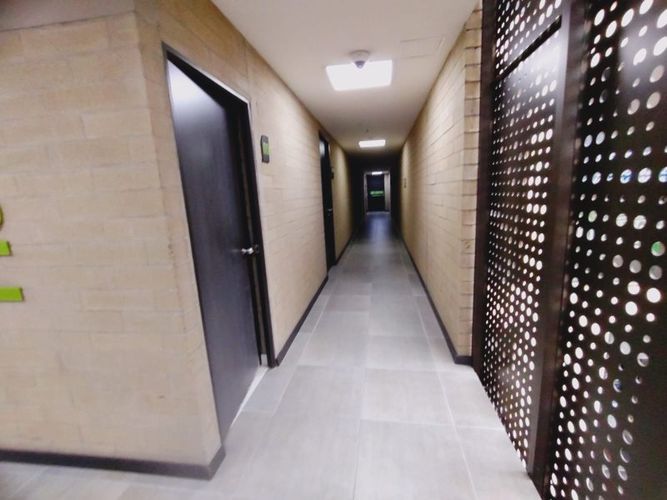 Oficina en arriendo en El Poblado, Medellín, 77 m² · foto 8 de 13