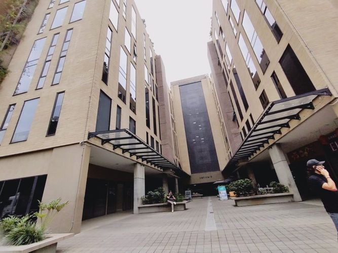 Oficina en arriendo en El Poblado, Medellín, 77 m² · foto 11 de 13
