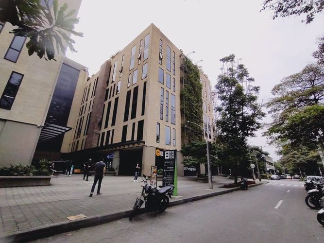 Oficina en arriendo en El Poblado, Medellín, 77 m² · foto 12 de 13