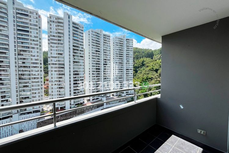 Apartamento de 2 alcobas en arriendo en Loma Del Indio, Medellín, 69 m² · foto 5 de 24
