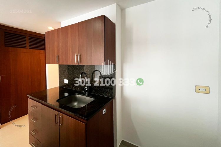 Apartamento de 2 alcobas en arriendo en Loma Del Indio, Medellín, 69 m² · foto 8 de 24