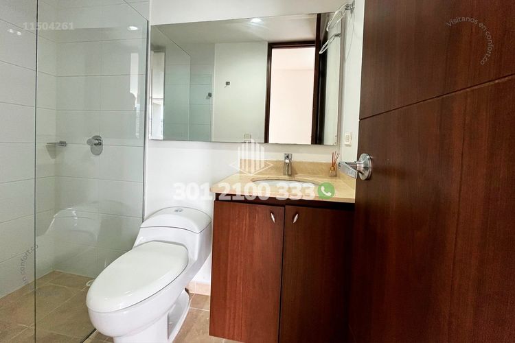 Apartamento de 2 alcobas en arriendo en Loma Del Indio, Medellín, 69 m² · foto 10 de 24