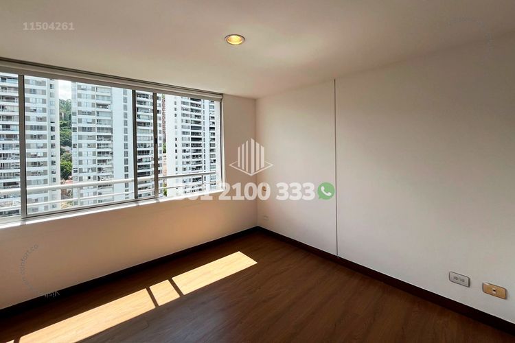 Apartamento de 2 alcobas en arriendo en Loma Del Indio, Medellín, 69 m² · foto 13 de 24