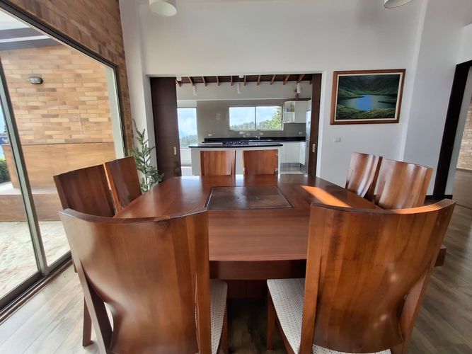 Casa de 6 alcobas en venta en Altos De Yerbabuena, La Calera, 336 m² · foto 19 de 24