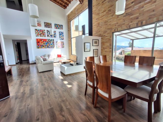 Casa de 6 alcobas en venta en Altos De Yerbabuena, La Calera, 336 m² · foto 5 de 24