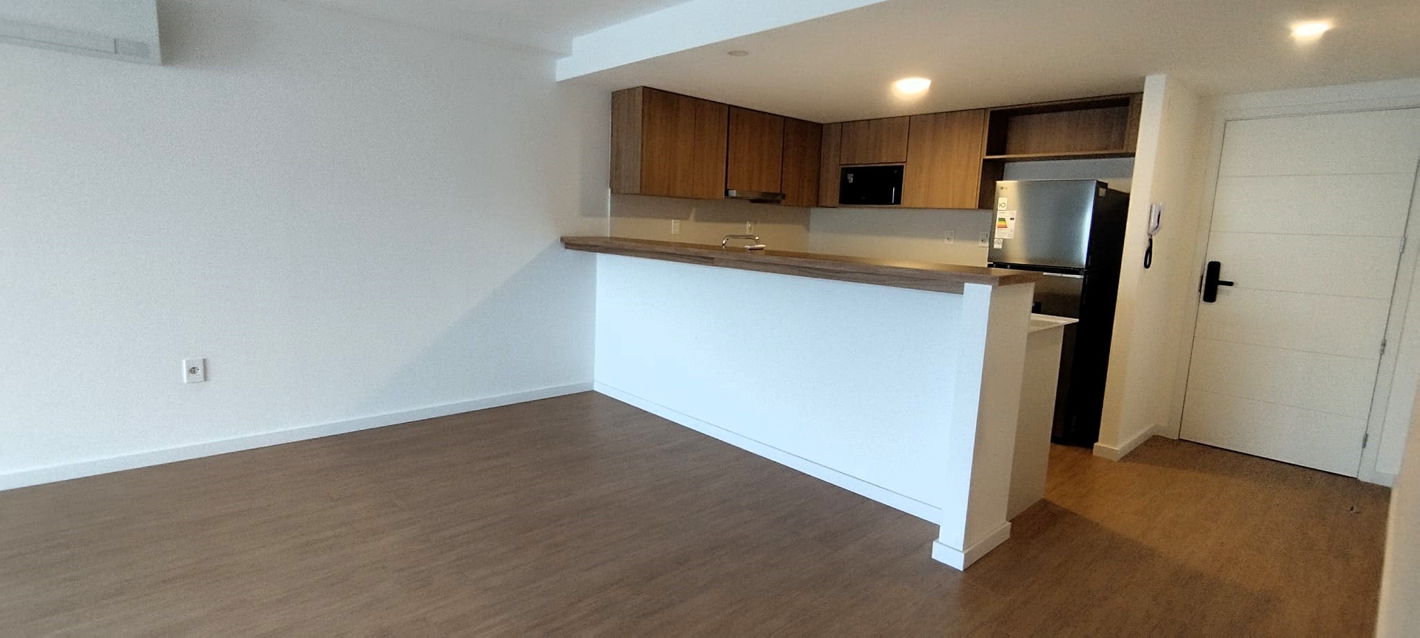 Apartamento 2 dormitorios y 2 baños a estrenar – další