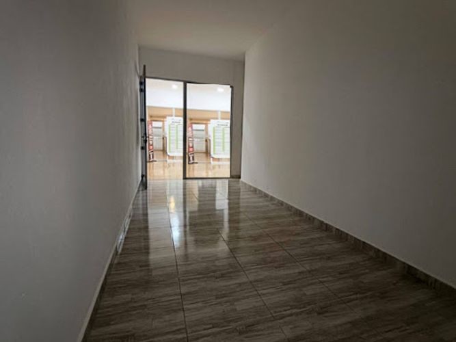 Local en arriendo en Boston, Medellín, 15 m² · foto 3 de 6