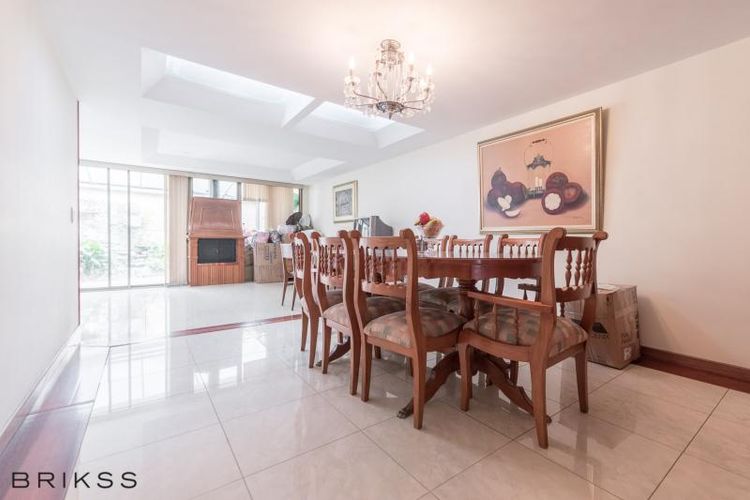 Casa de 4 alcobas en venta en Villa Magdala, Bogotá, 227 m² · foto 2 de 17