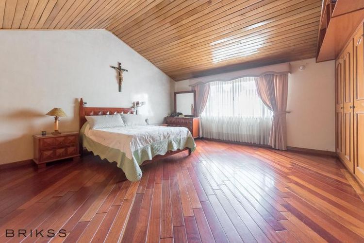 Casa de 4 alcobas en venta en Villa Magdala, Bogotá, 227 m² · foto 10 de 17