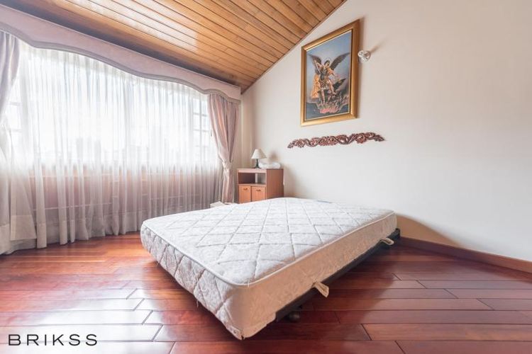 Casa de 4 alcobas en venta en Villa Magdala, Bogotá, 227 m² · foto 16 de 17