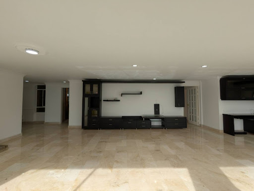 Apartamento en arriendo en El Tesoro, Medellín · foto 3 de 24