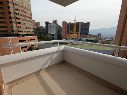 Apartamento en arriendo en El Tesoro, Medellín · foto 8 de 24