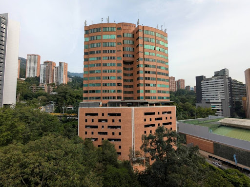 Apartamento en arriendo en El Tesoro, Medellín · foto 9 de 24