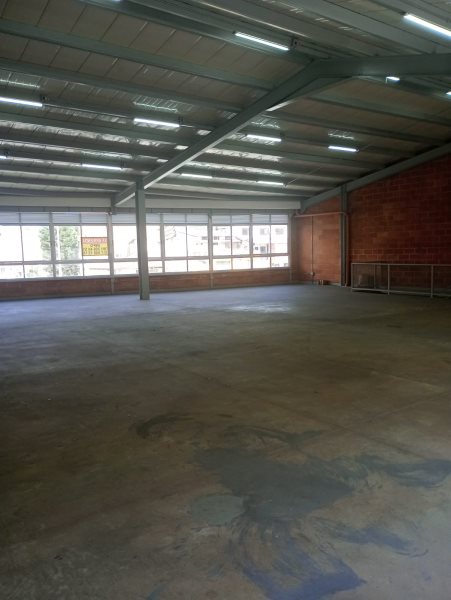 Warehouse in Calasanz (620 m²) for Sale - 4