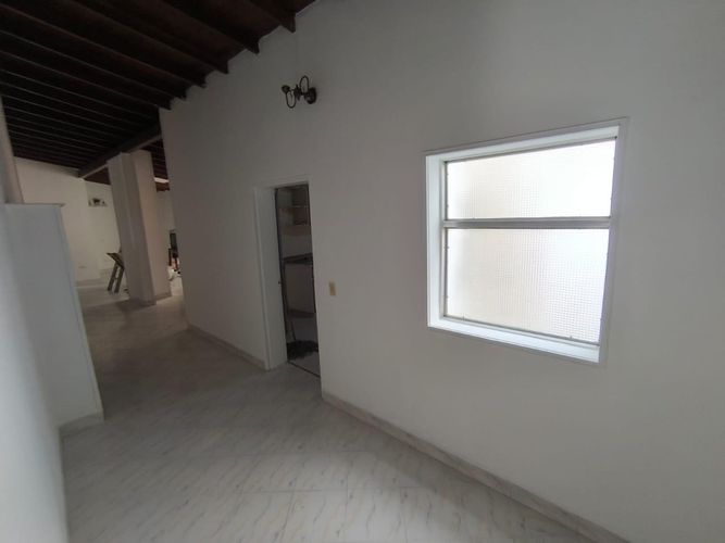 Casa de 5 alcobas en venta en Los Colores, Medellín, 237 m² · foto 11 de 24
