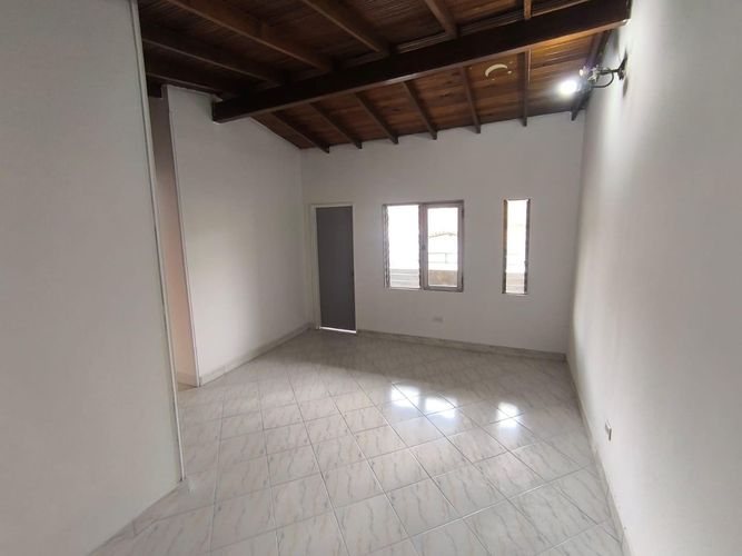 Casa de 5 alcobas en venta en Los Colores, Medellín, 237 m² · foto 20 de 24