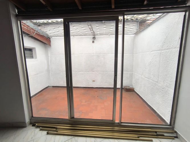 Casa de 5 alcobas en venta en Los Colores, Medellín, 237 m² · foto 7 de 24