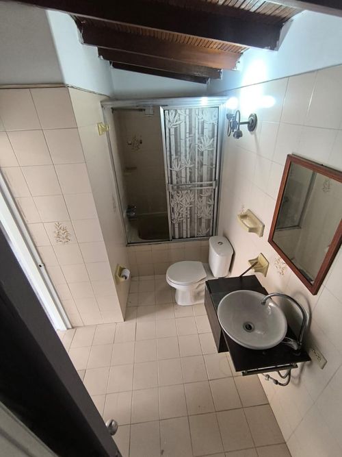 Casa de 5 alcobas en venta en Los Colores, Medellín, 237 m² · foto 21 de 24