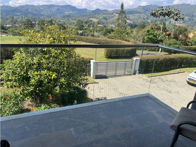 Casa de 3 alcobas en venta en El Porvenir, Medellín, 750 m² · foto 6 de 15