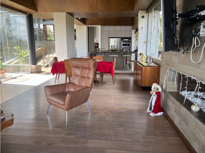 Casa de 3 alcobas en venta en El Porvenir, Medellín, 750 m² · foto 8 de 15