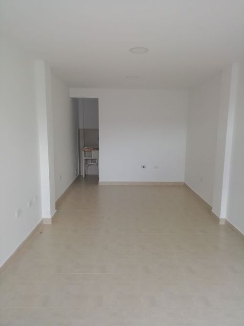 Local en arriendo en Candido Leguizamo, Neiva, 21 m² · foto 4 de 8