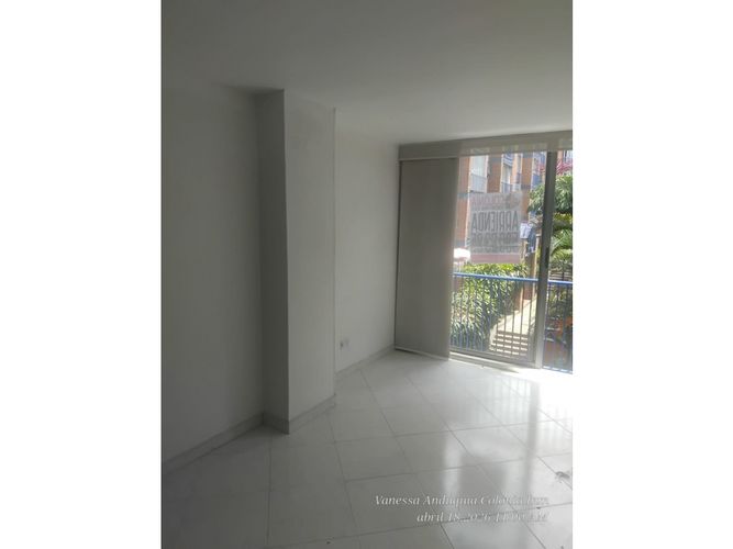 Apartamento de 2 alcobas en arriendo en Calasanz, Medellín, 78 m² · foto 5 de 24