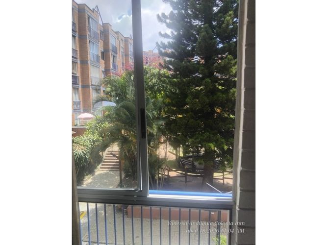 Apartamento de 2 alcobas en arriendo en Calasanz, Medellín, 78 m² · foto 13 de 24