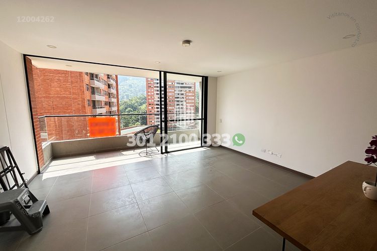 Apartamento de 3 alcobas en arriendo en Loma Del Escobero, Envigado, 96 m² · foto 2 de 24