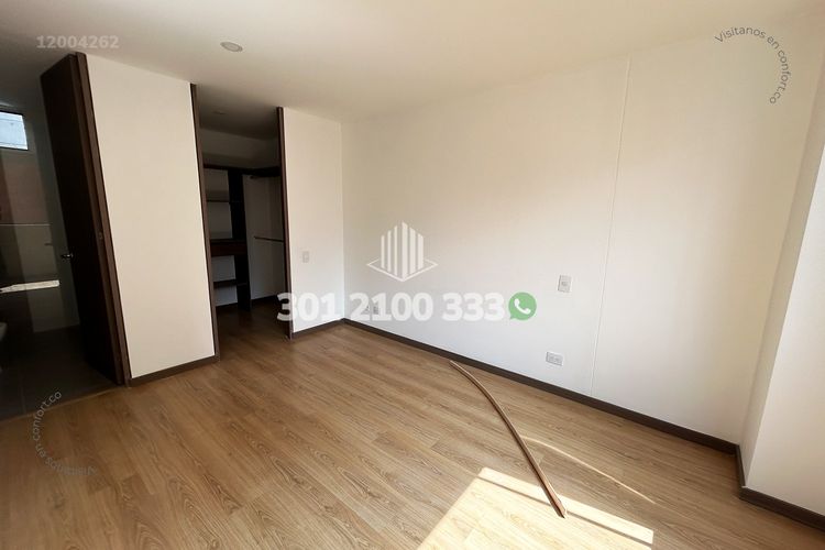 Apartamento de 3 alcobas en arriendo en Loma Del Escobero, Envigado, 96 m² · foto 21 de 24