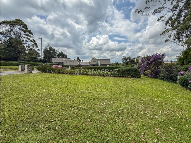 Lote en venta en Gualanday, Rionegro, 307 m² · foto 4 de 8