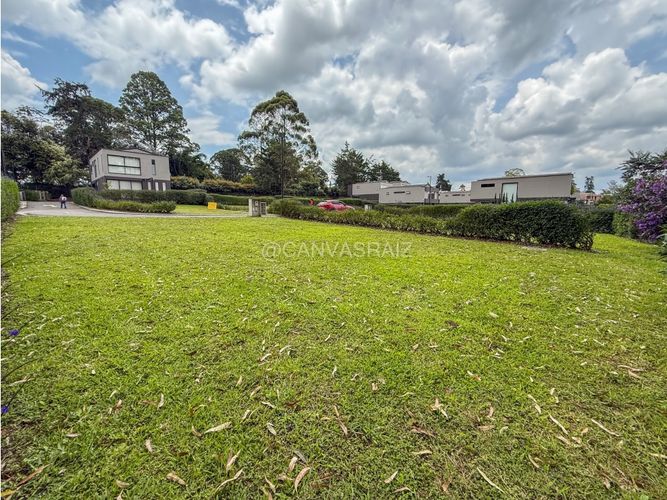 Lote en venta en Gualanday, Rionegro, 307 m² · foto 7 de 8