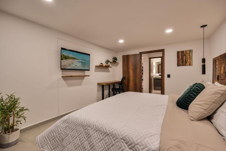 Apartamento de 3 alcobas en venta en El Poblado, Medellín, 195 m² · foto 14 de 19